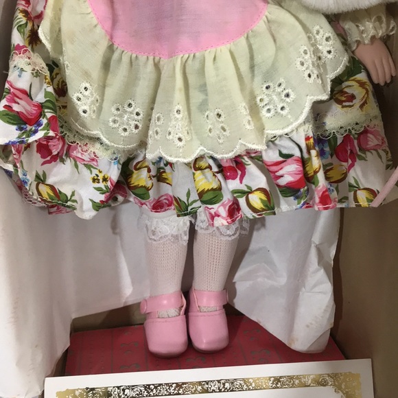 Vintage Brinn’s  Porcelain 16” Christmas Doll w/cat - Picture 3 of 7